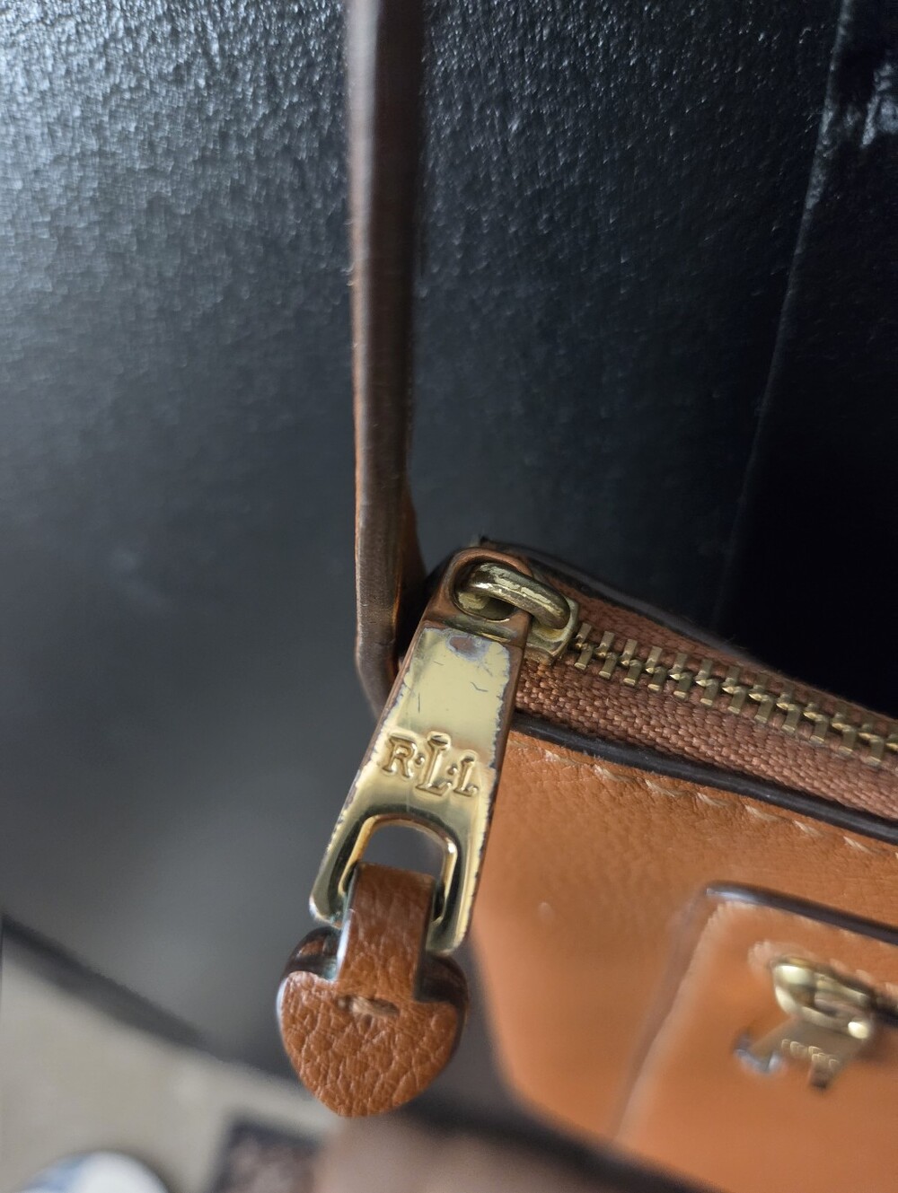 Lauren Ralph Lauren Tan Leather Crossbody with Gold Hardware ~ PLEASE READ - Picture 3 of 16